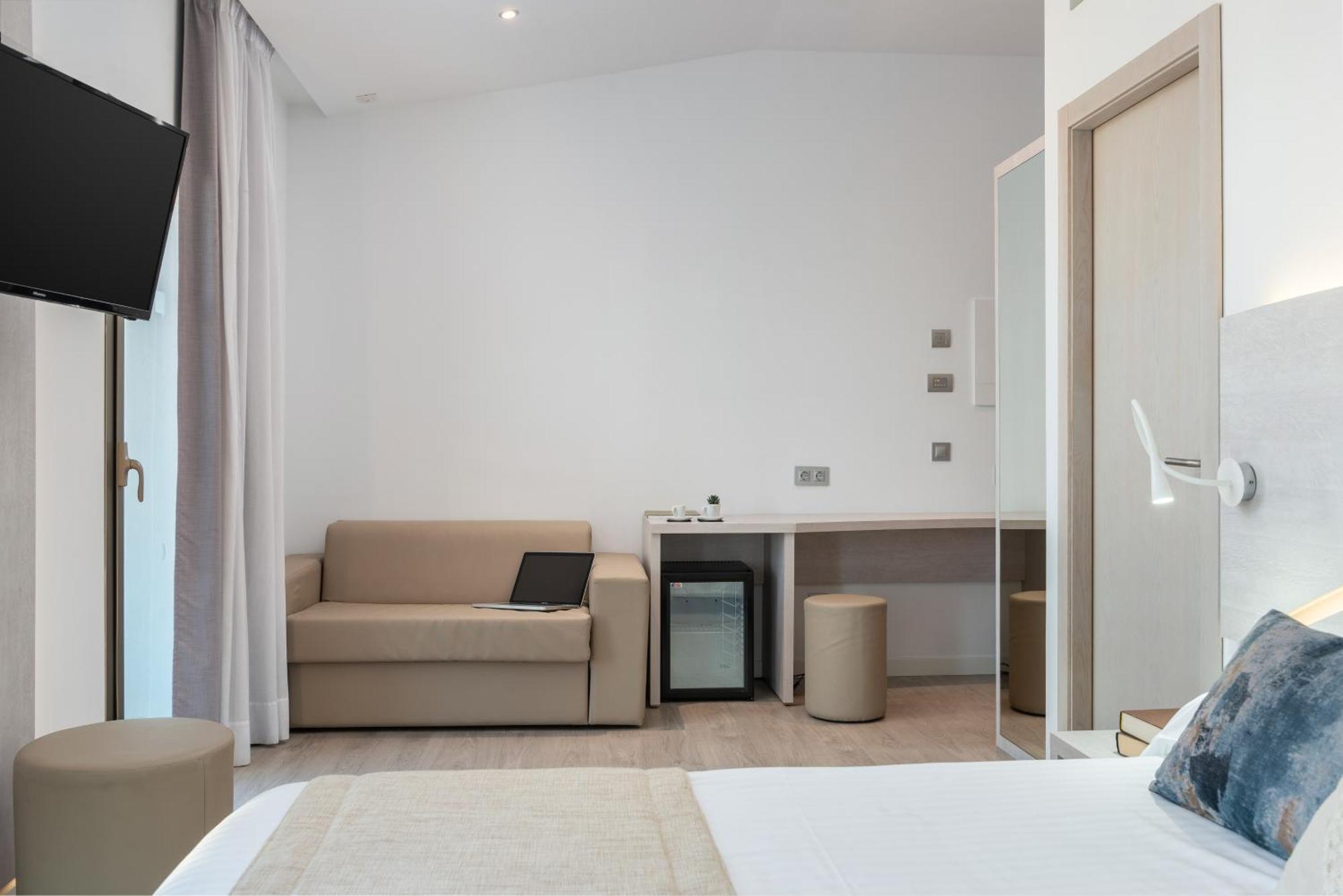 Llaut Boutique Hotel (Adults Only) カン・ピカフォルト 部屋 写真