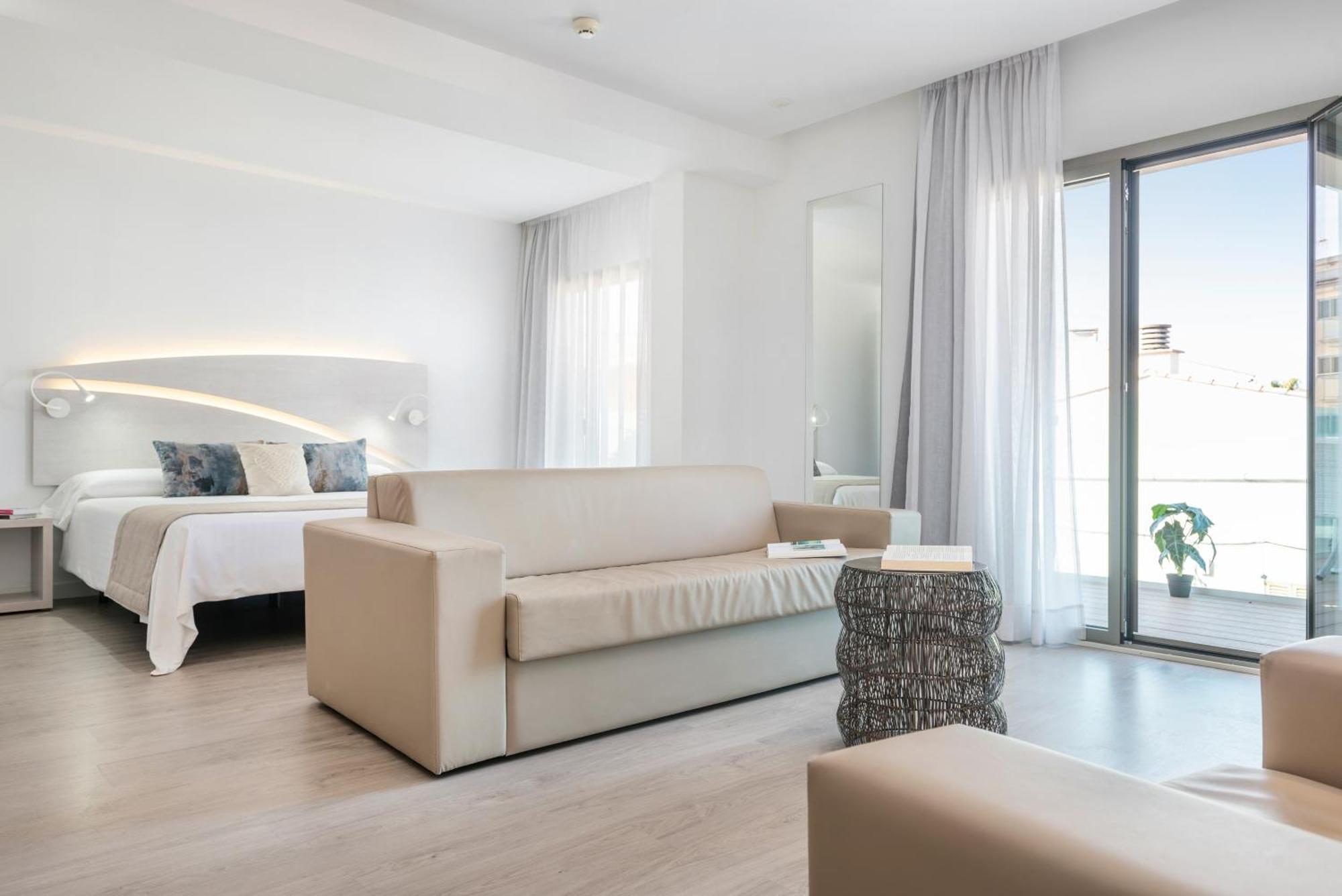 Llaut Boutique Hotel (Adults Only) カン・ピカフォルト 部屋 写真